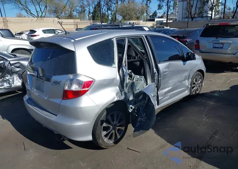 2013 Honda Fit Sport из США, поврежденный, VIN JHMGE8H52DC054868